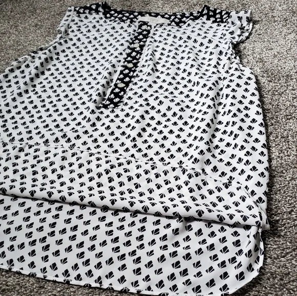 LOFT mixed media shell tank top sleeveless with pattern - Picture 3 of 8